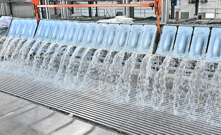 一個高產(chǎn)的制冰廠在高峰期的電費開支可能高達數(shù)十萬元