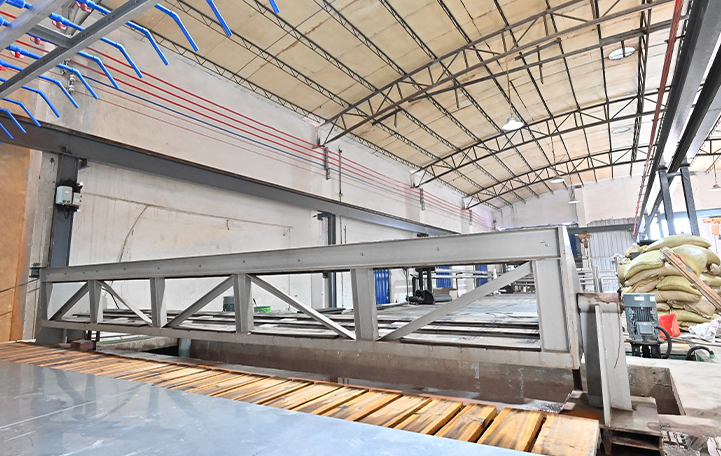 10噸片冰機(jī)的核心優(yōu)勢在于其高效的制冰能力